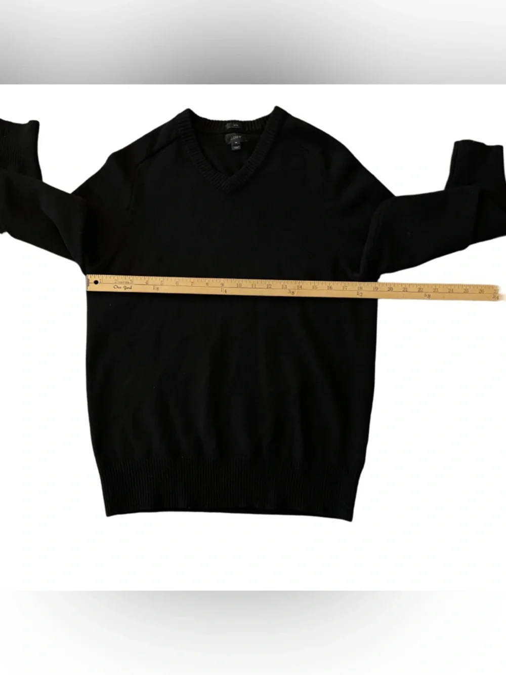 J.Crew Black 100% Lambswool Sweater Size M Slim Fit (Fits Small) V-Neck Classic